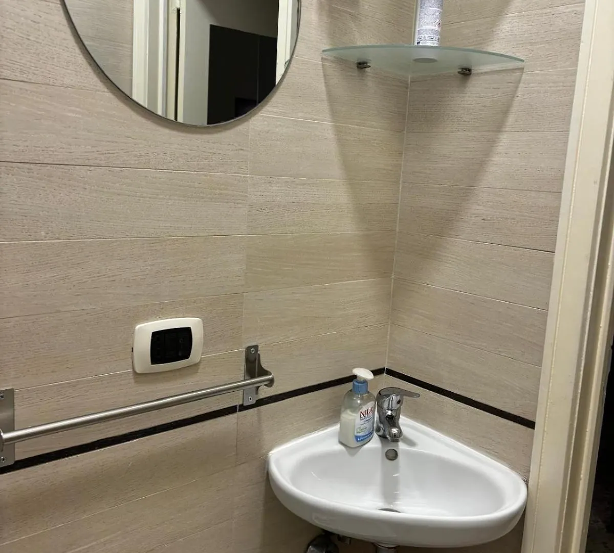 Cavour Housing Apartment Bari 0*,