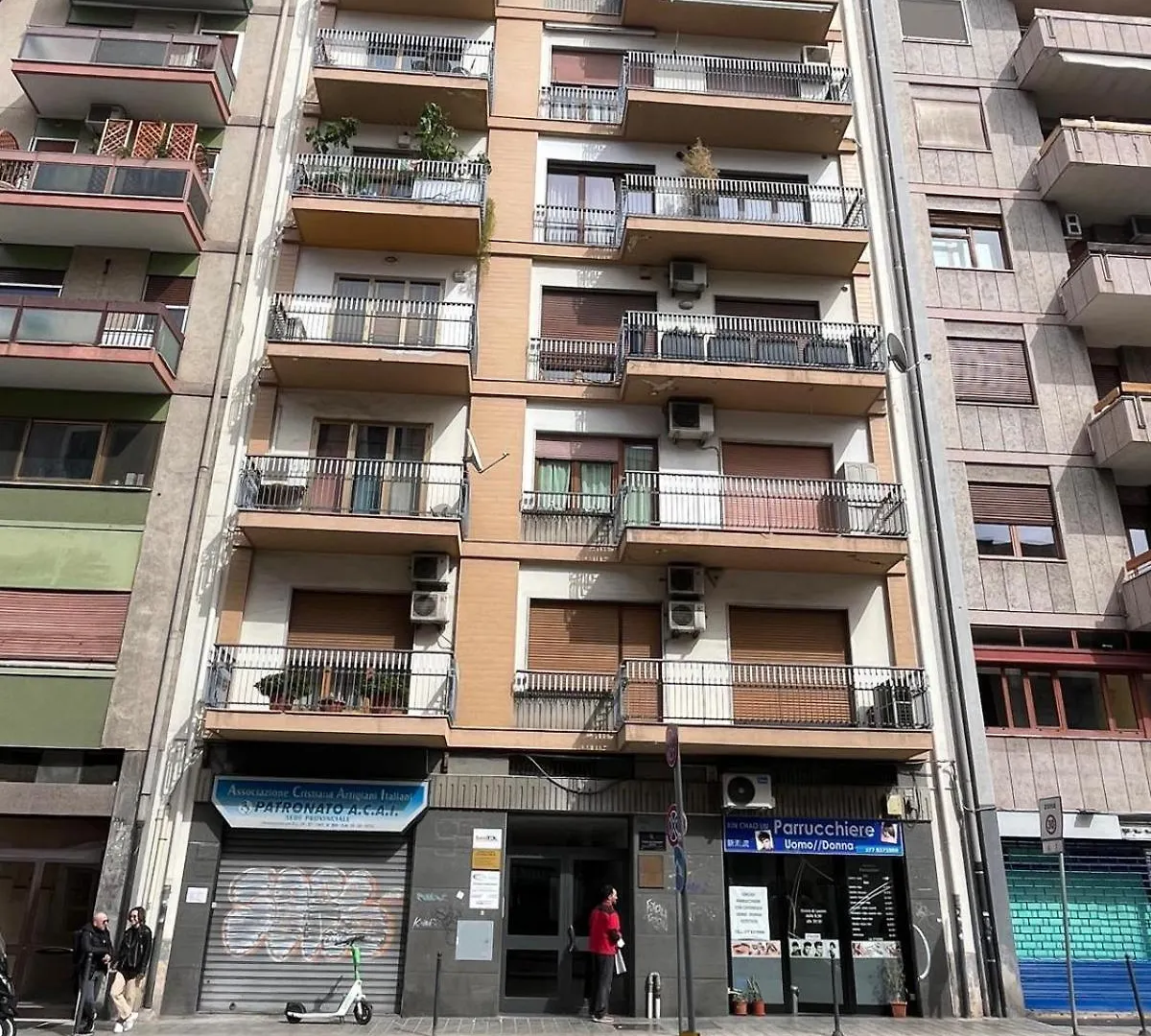 Cavour Housing Apartment Bari 0*,  Italy