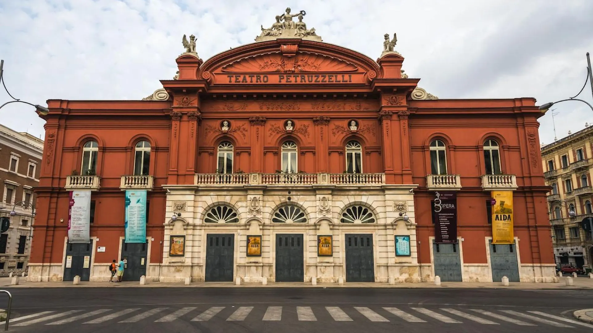Cavour Housing Apartment Bari